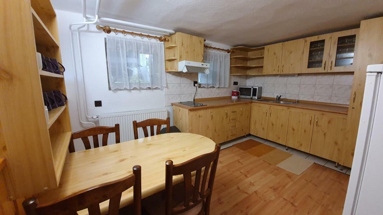 Apartmány Anna Bešeňová Exteriér fotografie